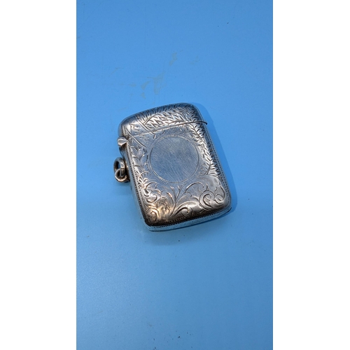 52 - A Hallmarked Silver Vesta Case