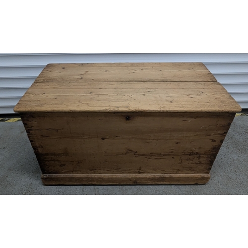 1334 - Antique Blanket Box 48 x 87 x 46 cm