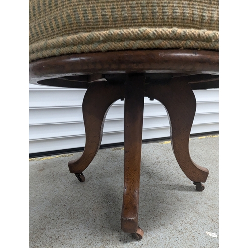 1335 - Antique Oak Swivel Desk Chair