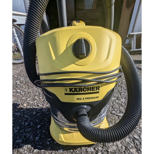 1388 - Karcher WA4 Premium Hoover