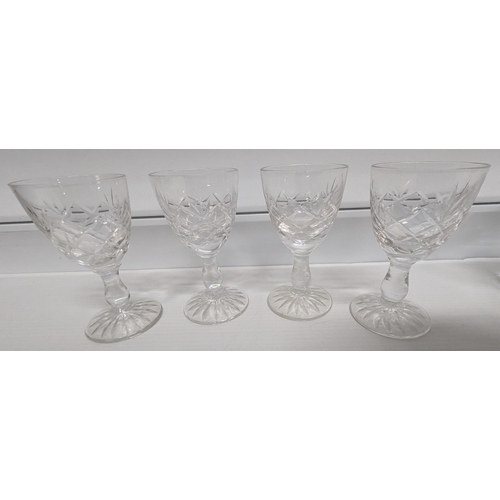 1340 - A Selection of Mixed Glass and Cut Crystal Glasses and Vase