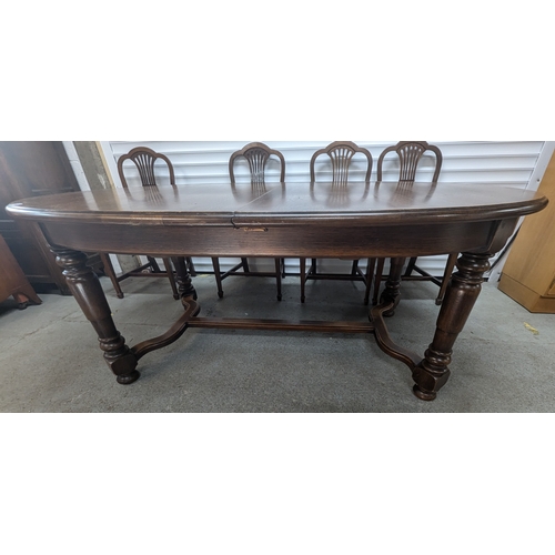 1320 - Extending Oak Dining Table With Turned Legs & 4 Chairs - 76 x 182 (closed) 282 (open) x 110cm