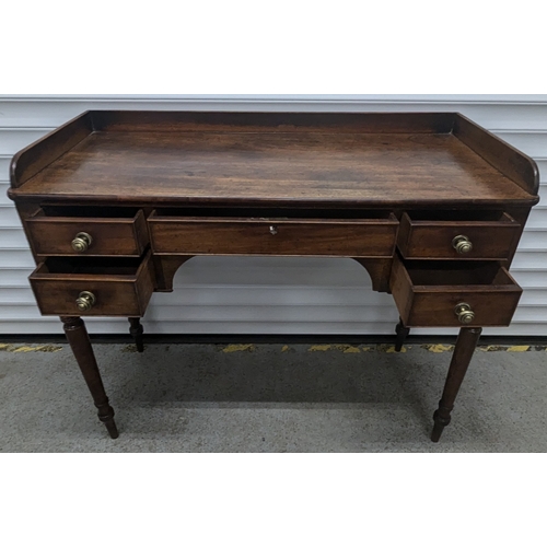 1324 - Regency Writing Table On Turned Legs - 85 x 105 x 48cm