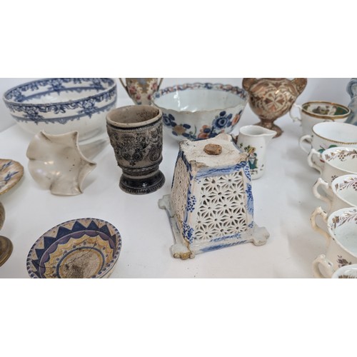 174 - A Quantity of 18th and 19th Century China inc. Antique Hammersley, First Period Antique Worcester Ba... 