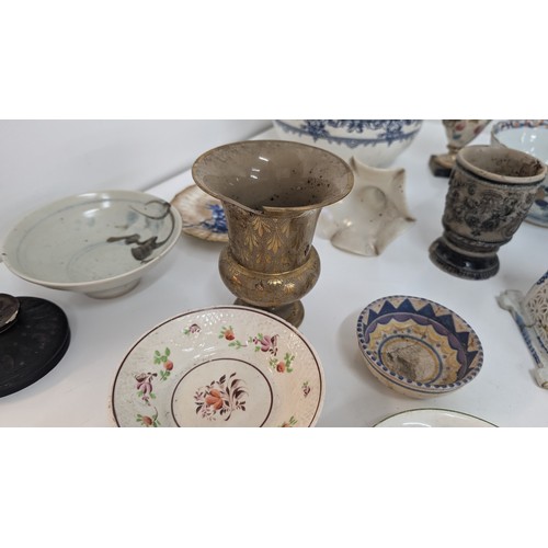 174 - A Quantity of 18th and 19th Century China inc. Antique Hammersley, First Period Antique Worcester Ba... 