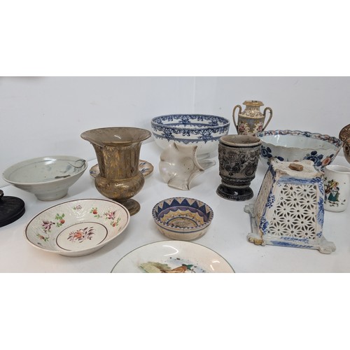 174 - A Quantity of 18th and 19th Century China inc. Antique Hammersley, First Period Antique Worcester Ba... 