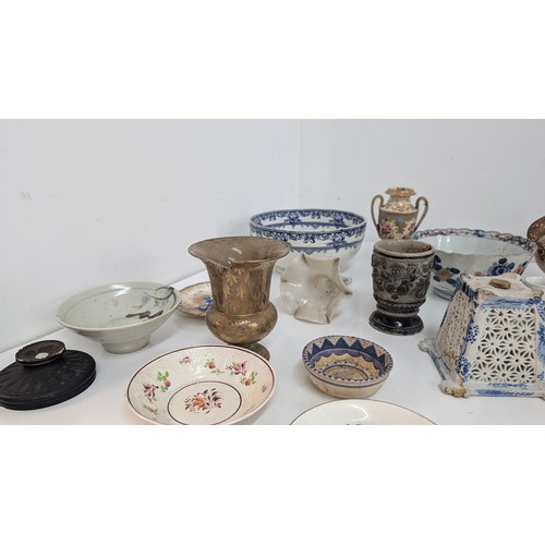 174 - A Quantity of 18th and 19th Century China inc. Antique Hammersley, First Period Antique Worcester Ba... 