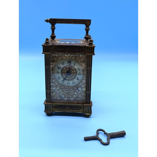 667 - A French Fretwork 8 Day Carriage Clock Circa 1900 - Running