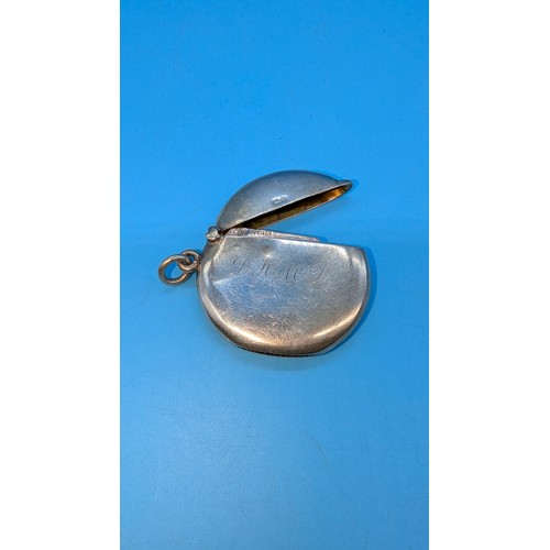 676 - A Circular Hallmarked Silver Vesta Case - Approximately 4.5cm Diameter