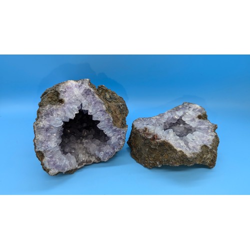 694B - A Large Amethyst Geode - 23cm