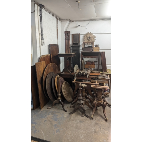 598B - A 'Glory' Lot of furniture parts