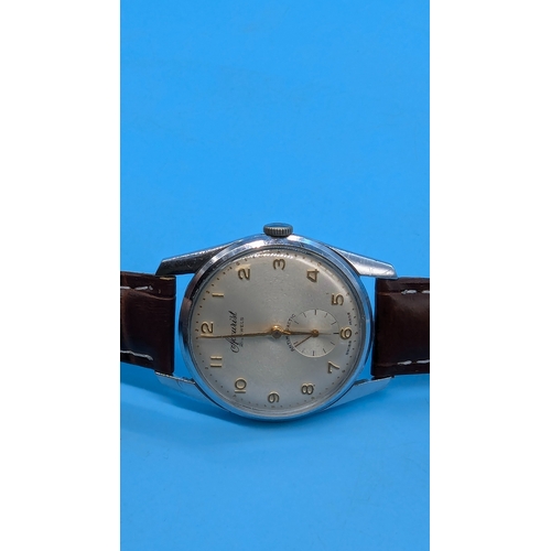 726 - A Vintage Gents Accurist Wristwatch Antimagnetic - Running