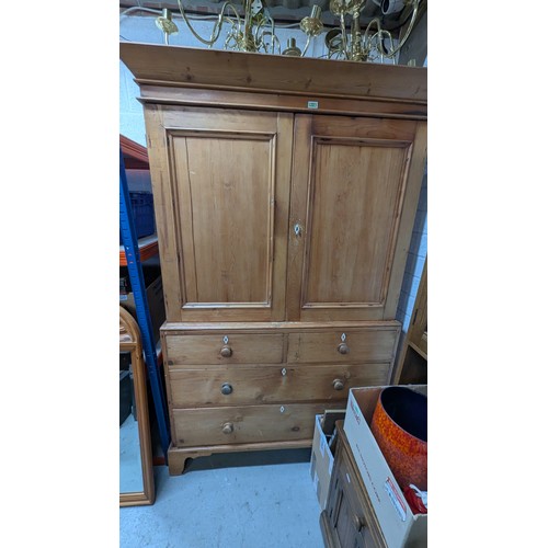 990 - Victorian Pine Linen Cupboard With 4 Drawers - 202 x 132 x 55cm