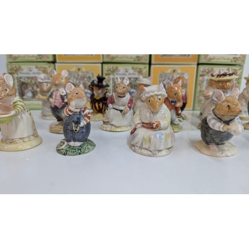 94 - 25 x Bramley Hedge Royal Doulton Figurines