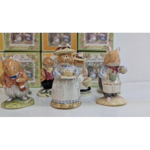 94 - 25 x Bramley Hedge Royal Doulton Figurines