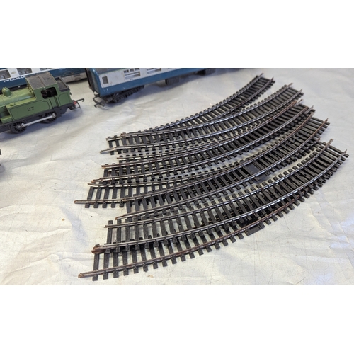 1653 - 3 Steam Engines And 1 Diesel Locomotive With A Selection Of Rolling Stock, Track And More