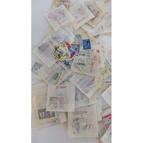 385 - A Large Quantity of Sorted Worldwide Penny Stamps