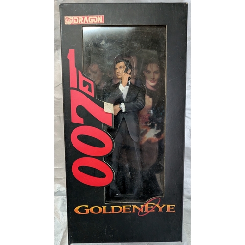 1835 - GoldenEye 1/9 Scale James Bond Figure - Mint Boxed