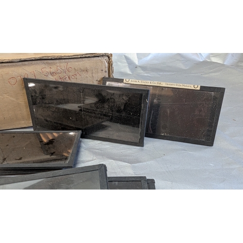 847 - Stereoscopic Slides In Cardboard Box - Mostly Colour