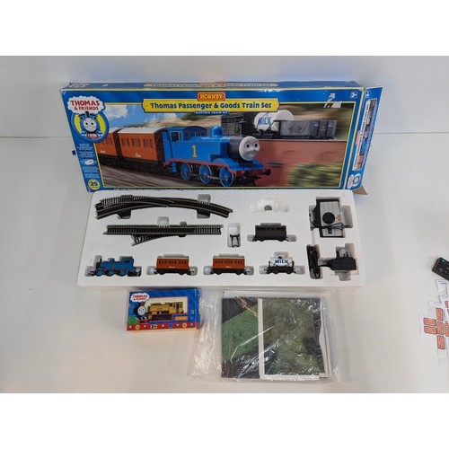 1698 - Thomas The Tank Engine Hornby Train Set