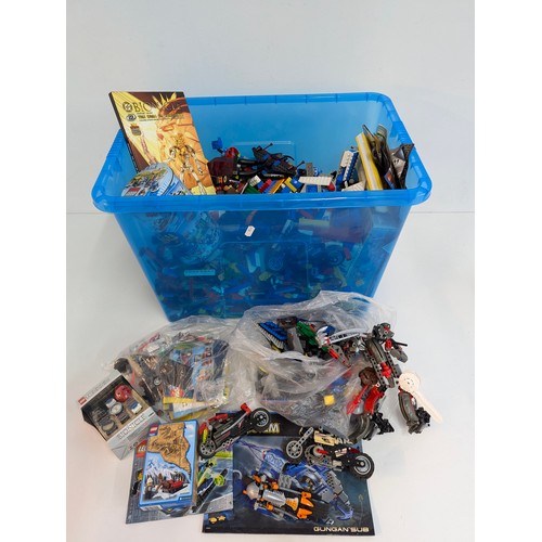 1704 - A Very Large Crate of Lego- Bionicles/ Star Wars etc.