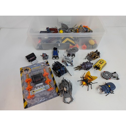 1648 - A Quantity of Robot Wars Toys