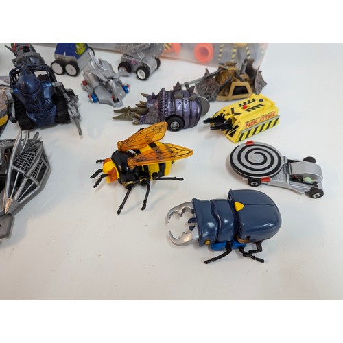 1648 - A Quantity of Robot Wars Toys