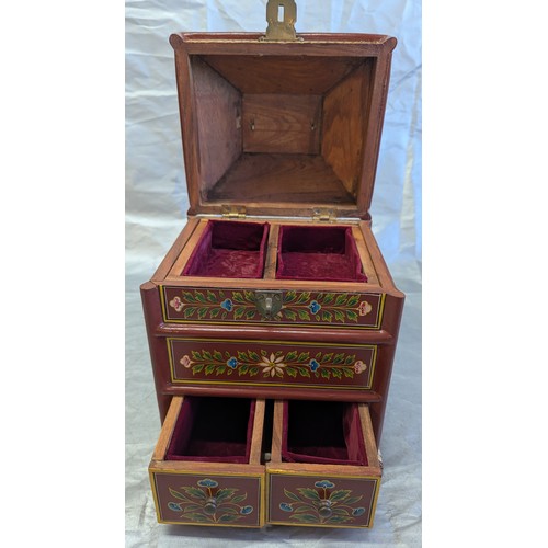 781 - Hand Painted Jewellery Box With Floral Design To The Sides And Doves To The Top - 2 Drawers And 2 Co... 