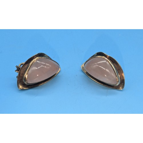 238B - A Pair Of 9ct And Rose Quartz Earrings