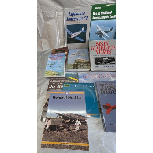 900 - A Selection Of Aviation Books