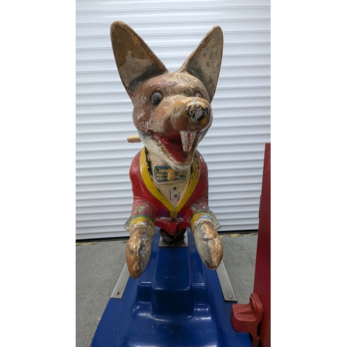 1005 - Basil Brush Coin Ride (Not Tested) - Original Paint And Unrestored - Basil Standing 135 x 100 x 68cm