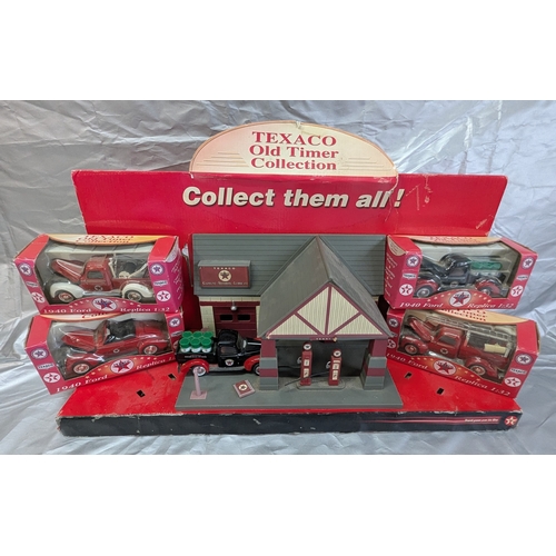 1056 - Texaco Old Timer Collection Original Display Board with 4 Boxed 1940 Replicas including Oil Delivery... 