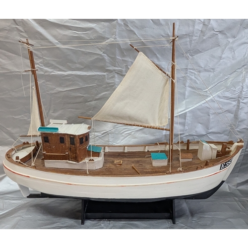 1072 - 4 x Wooden Ships including a Clipper, Trawler and more