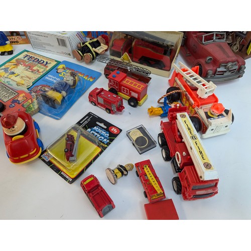 1584 - Quantity of Fire Engine & Fire Man Sam Models etc.