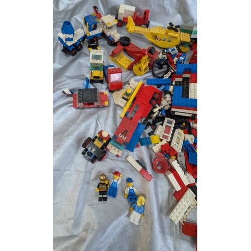 1710 - Mixed Lego - Mainly Vintage Including Figures Approximately 3kg