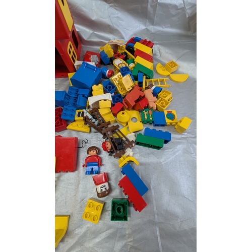 1711 - Selection Of Lego Duplo Including Buildings, Vehicles, Figures And Animals 2-5kg Approximately