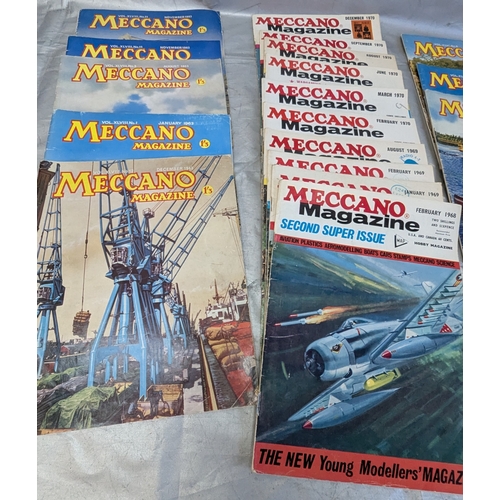 1720 - A Selection Of Meccano Magazines - 60s And 70s