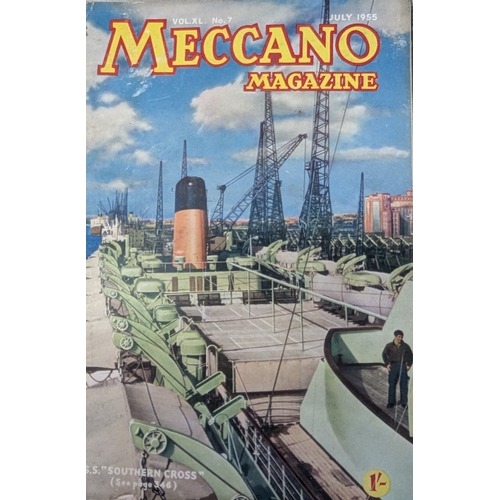 1721 - Huge Collection Of Meccano Magazines From The 40s And 50s