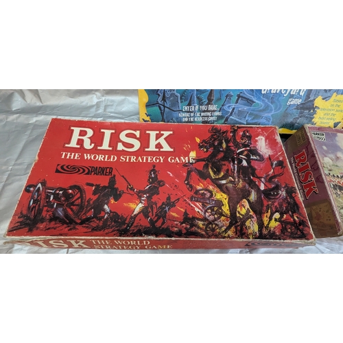 1756 - Vintage Board Games - Scoop, 2 Variations Of Risk, And Goosebumps