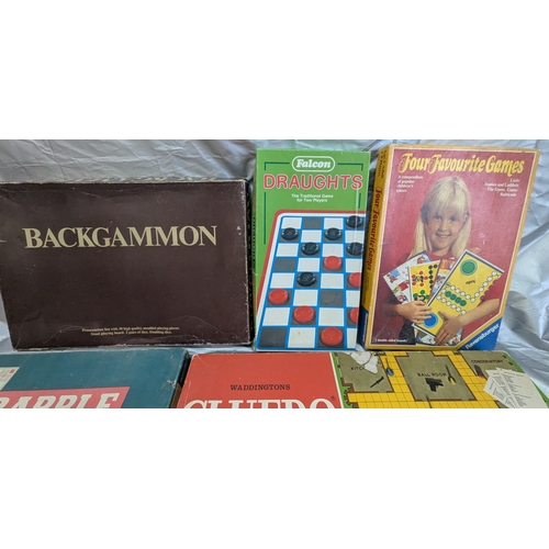 1772 - Vintage Game Collection Including Monopoly, Cluedo, Scrabble, Backgammon, Draughts And Four Favourit... 