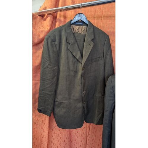 2195 - 3 x Vintage Mens Suits - Various Sizes