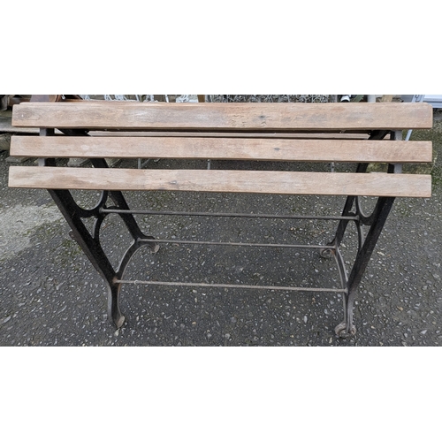 21 - A Musgrave Of Belfast Iron And Wood Saddle Rack - 105 x 140 x 40