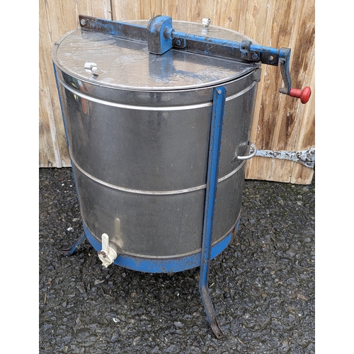 90 - A Honey Extractor Centrifuge