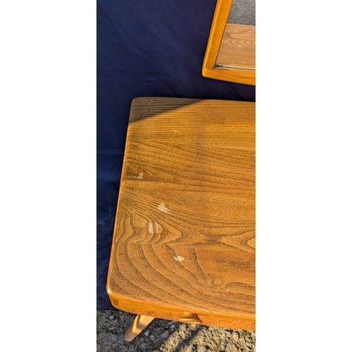 519 - Ercol Windsor Dressing Table In Excellent Condition With Stool - 124 x 115 x 45cm