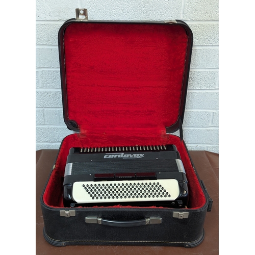 907 - Cordovox Accordion Model N555/83 Made In Italy