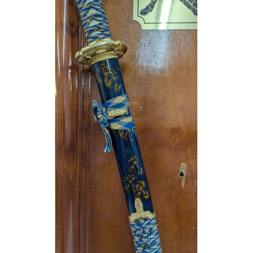 261 - Decorative Katana Sword - “Soul of the Samurai” Limited Edition Wall Display
A beautifully crafted d... 