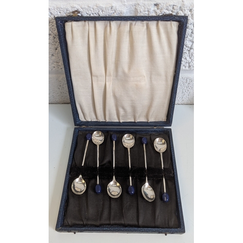 55 - A Set Of 6 Art Deco EPNS Navy Blue Bakerlite Coffee Bean Spoons (In Case) And A Set Of 6 Apostle EPN... 
