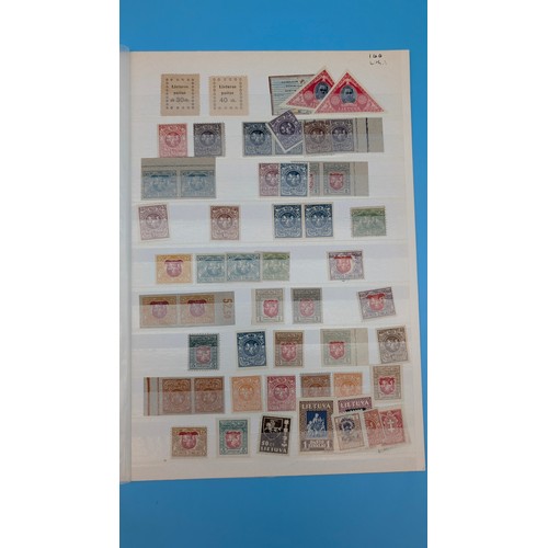 51 - A box of World Covers and Loose Stamps