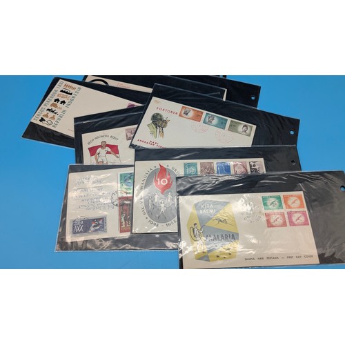 54 - 14 x Schoolboy Worldwide Stamp Albums. Empire and Commonwealth plus some early Venezuelan Reprints