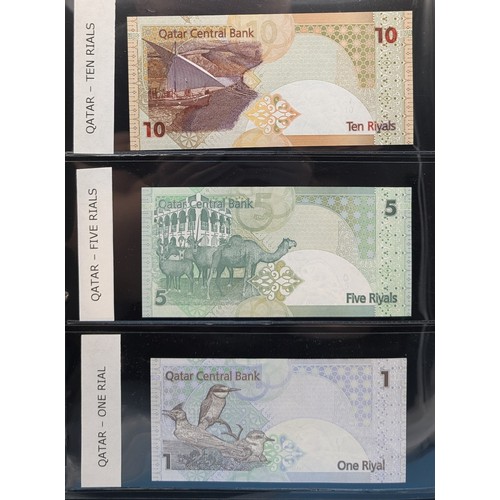 660 - Qatar & Qatar-Dubai Currency – Group of Banknotes (1972–2003 Issues)

A fine selection of banknotes ... 